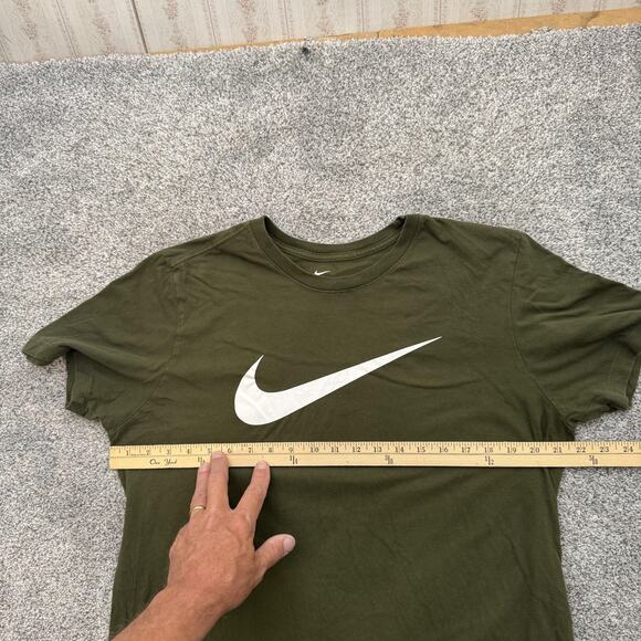 Nike Shirt Mens Large Green Swoosh Logo Athletic Tee Classic Crewneck Cotton - Picture 3 of 6